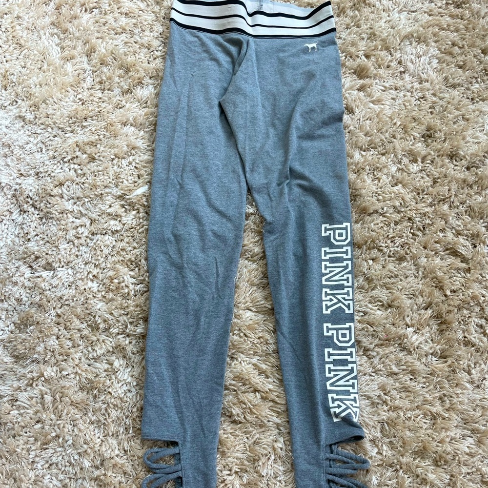 PINK Victoria’s Secret leggings. Size XS.